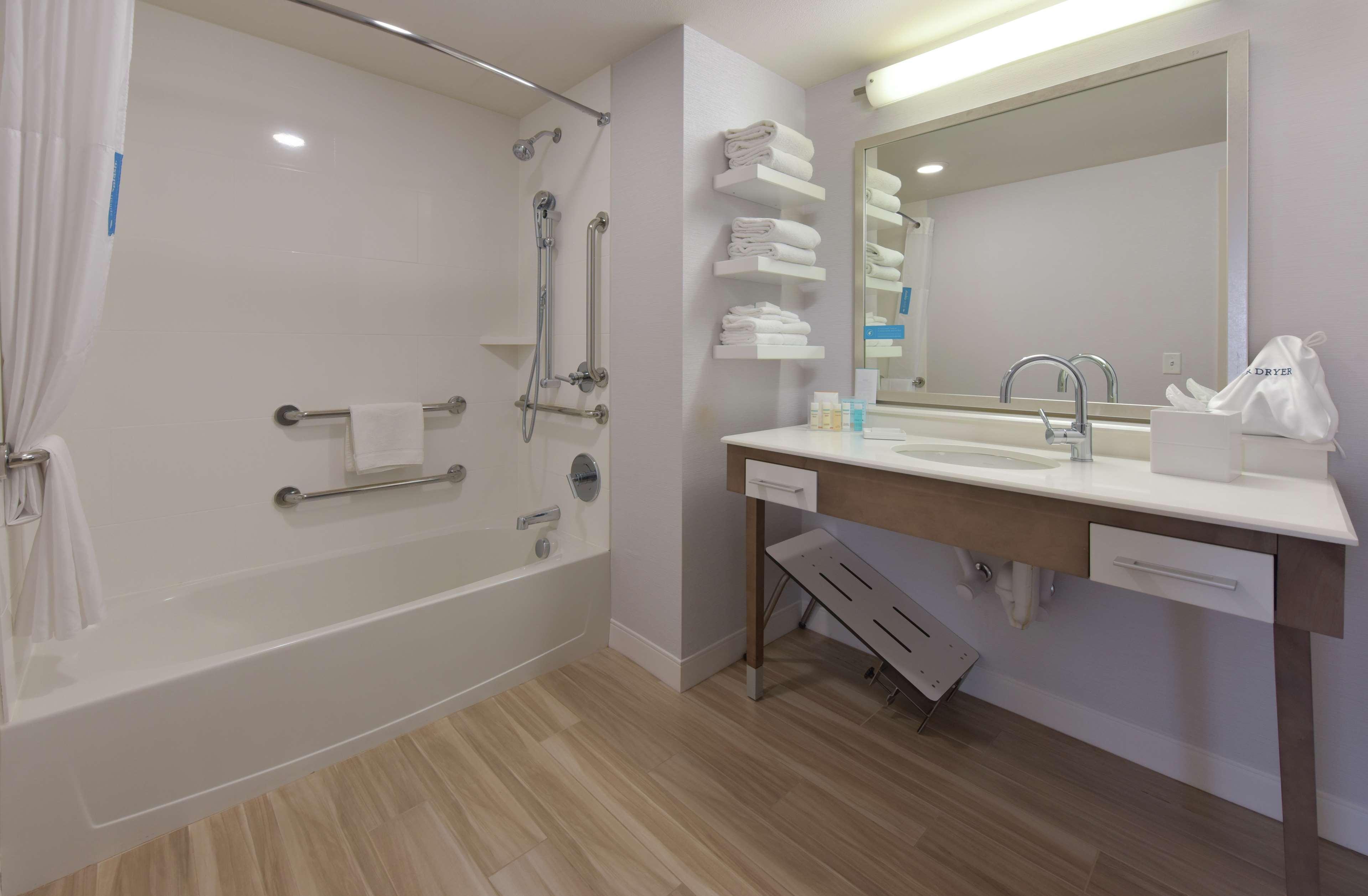Hampton Inn & Suites Seattle/Redmond Wa Εξωτερικό φωτογραφία