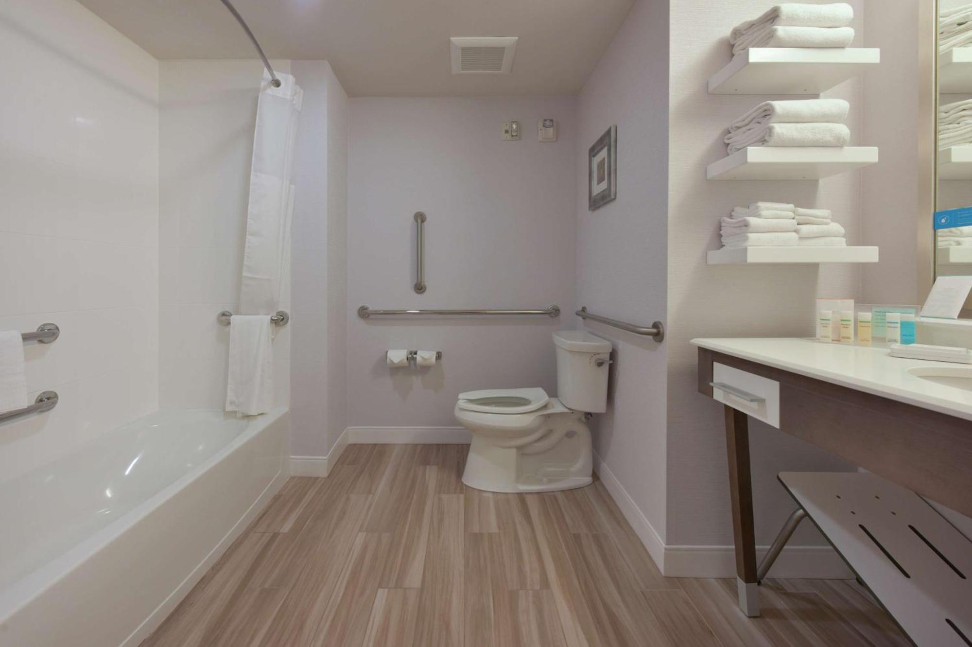 Hampton Inn & Suites Seattle/Redmond Wa Εξωτερικό φωτογραφία