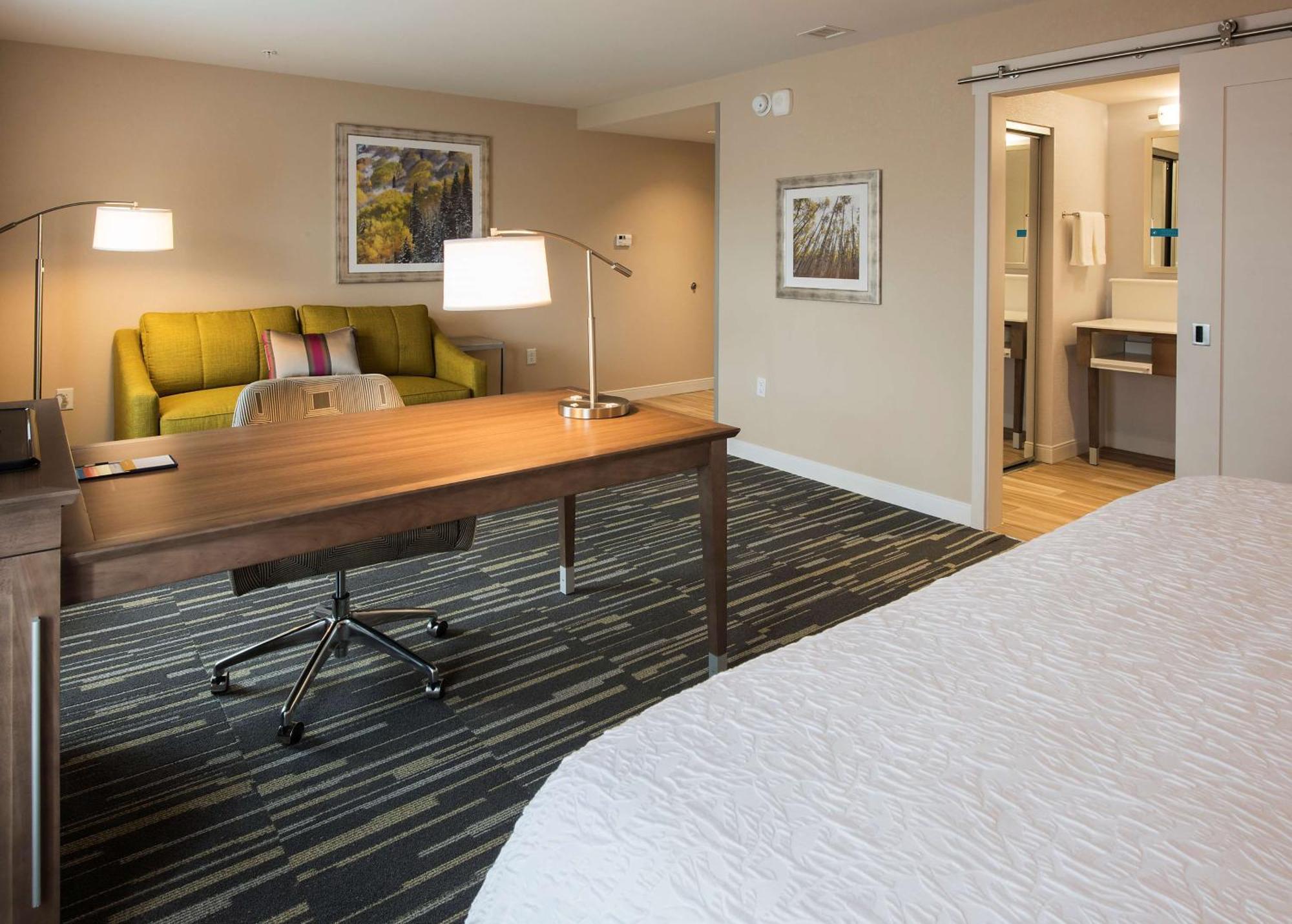 Hampton Inn & Suites Seattle/Redmond Wa Εξωτερικό φωτογραφία